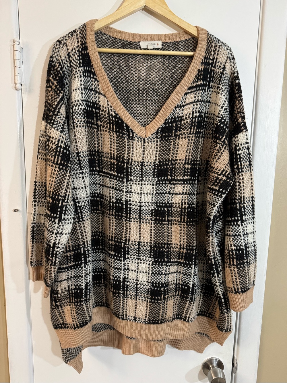Umgee Beige, Black & White Plaid V-Neck Sweater